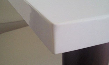 テーブルの欠けの修理