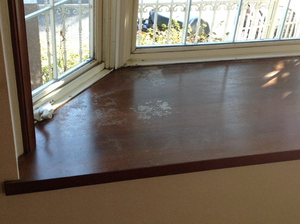 窓枠の再塗装