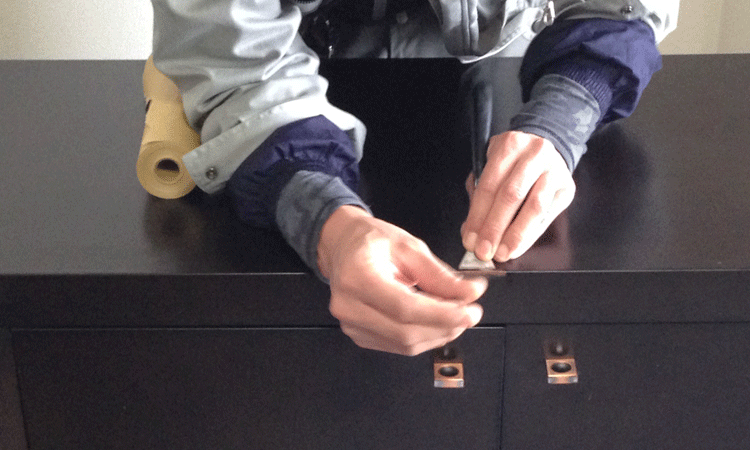 ＴＶボードの傷補修